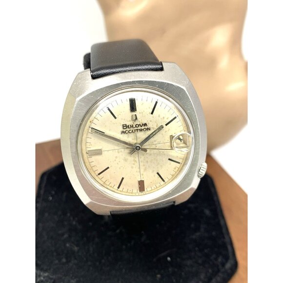 Bulova Accutron Men's Watch Vintage 1971 Quartz Silver Dial Black Leather Band - Picture 12 of 13